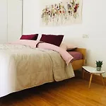 Stadsvilla Met Patio In Centrum