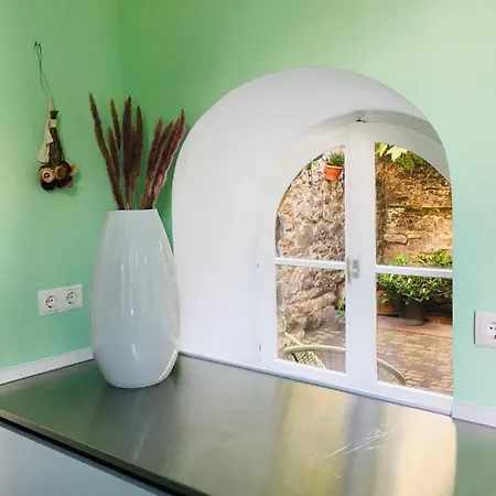 Vila Stadsvilla Met Patio In Centrum